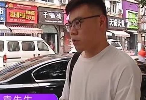 男子买了条法国斗牛犬，回家一看傻了眼，老板：你打电话报警吧