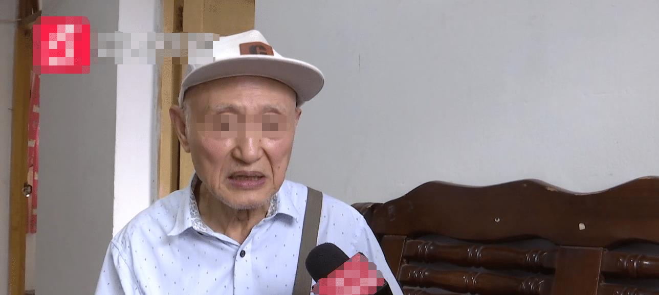“我的狗不咬人！”贵州一女子将狗养在楼道内，邻居不干了！