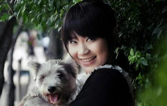 俗语“喂狗别喂饱”，其实下半句更发人深思，都是先人的逆耳忠告